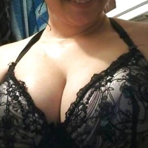 Léonie - rencontre-MILF-Meaux